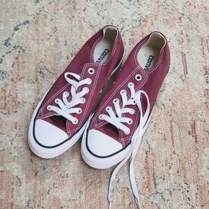 Converse Chuck Taylor- Maroon